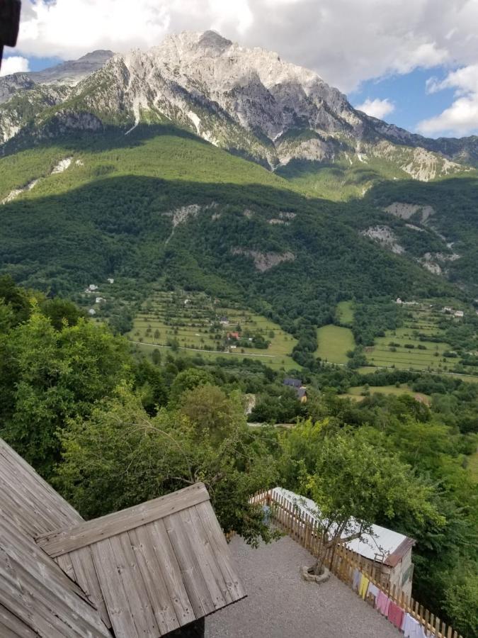 Hotel Bujtina Carku Theth Zewnętrze zdjęcie