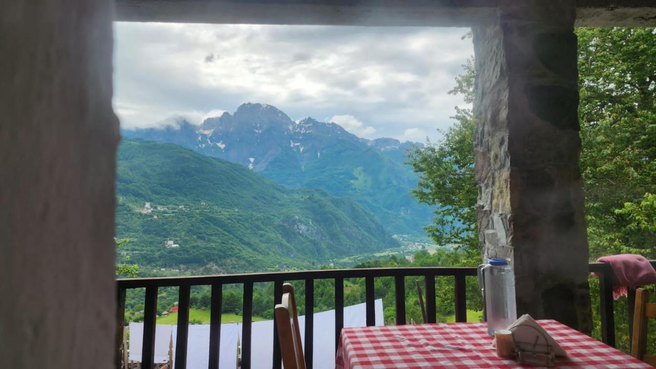 Hotel Bujtina Carku Theth Zewnętrze zdjęcie