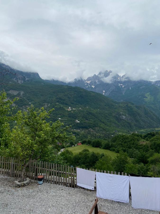 Hotel Bujtina Carku Theth Zewnętrze zdjęcie