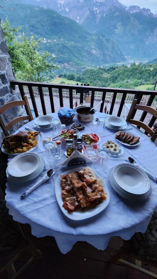 Hotel Bujtina Carku Theth Zewnętrze zdjęcie