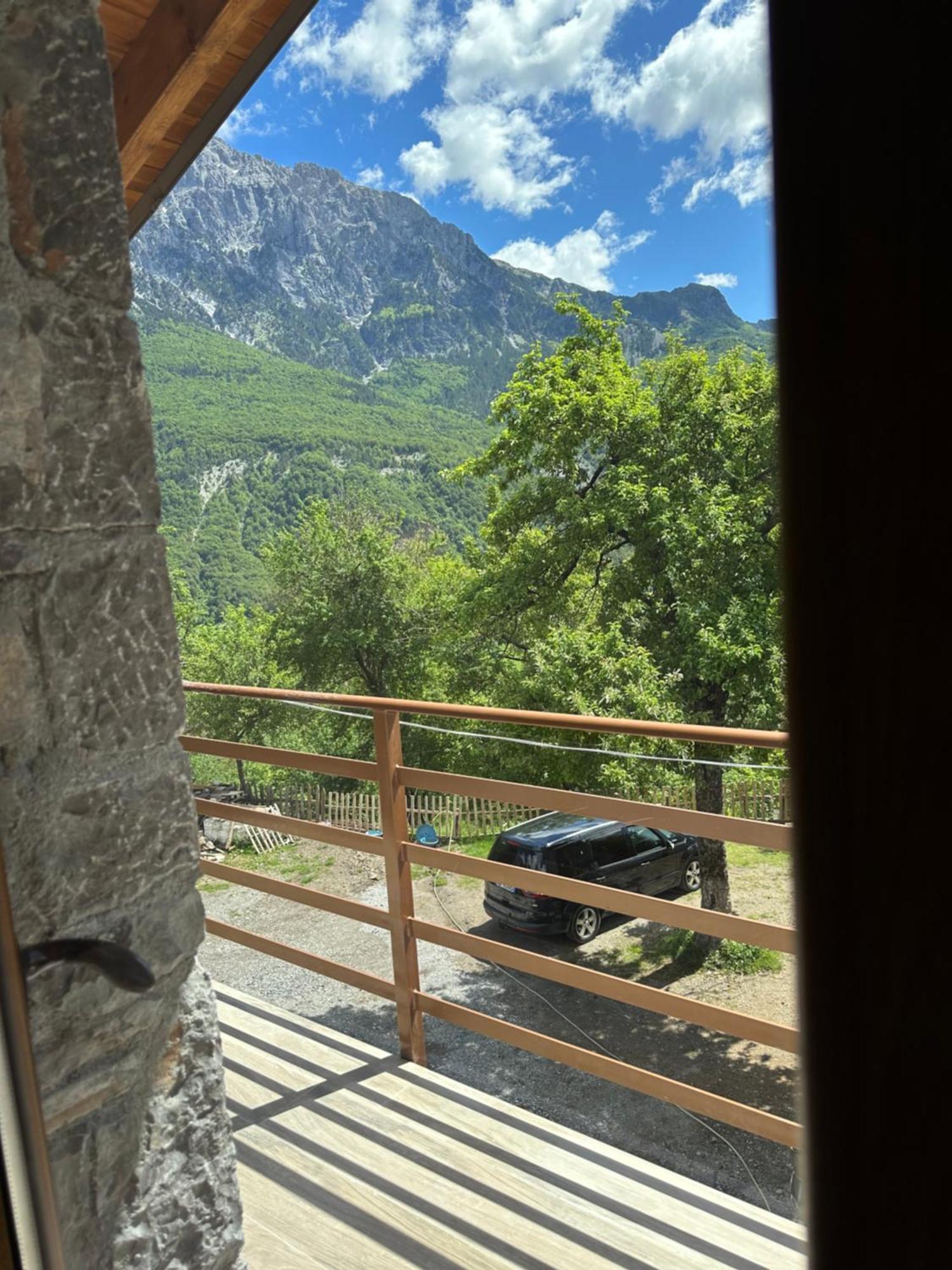 Hotel Bujtina Carku Theth Zewnętrze zdjęcie